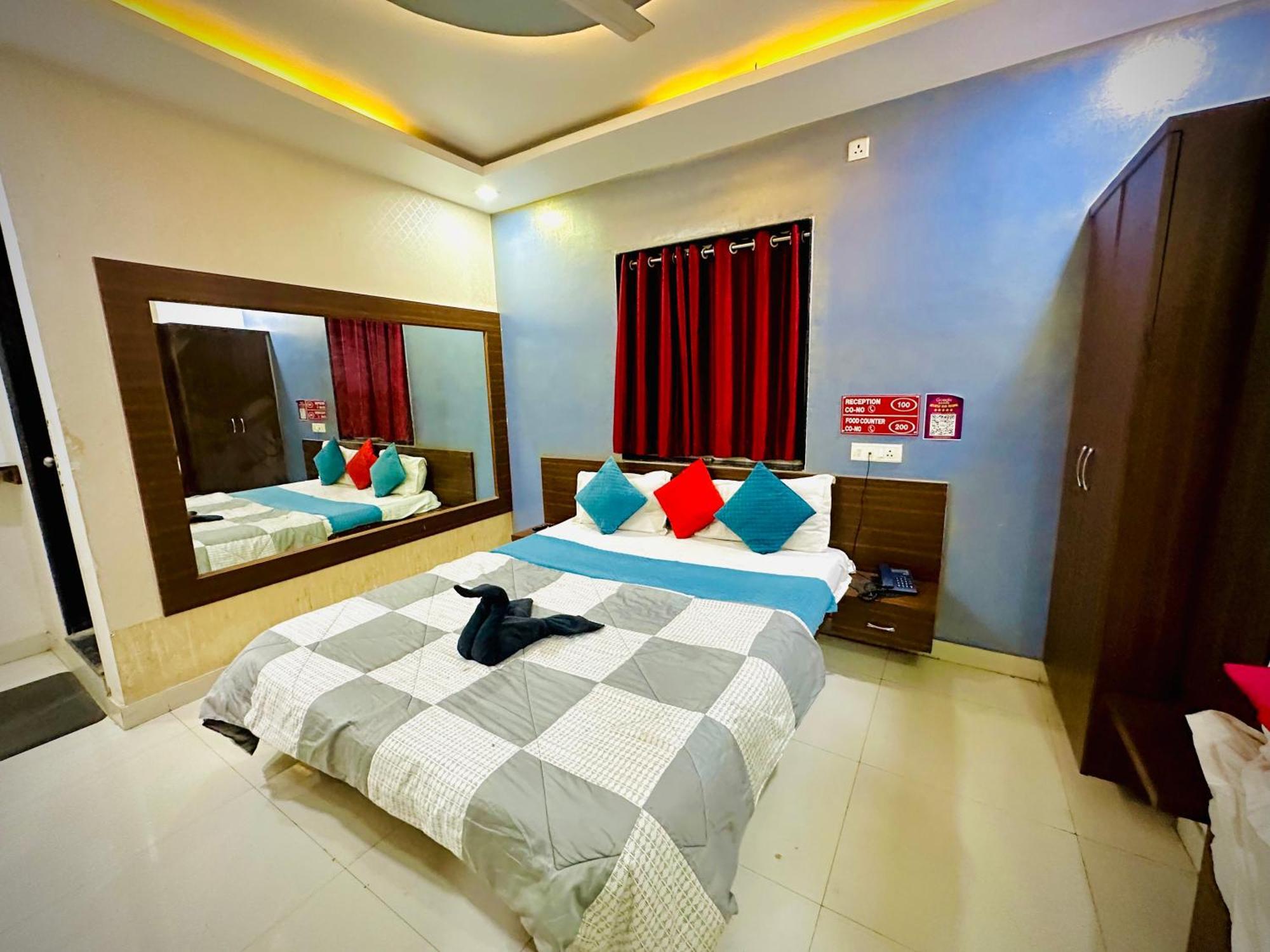 Hotel Sawai Executive Jadhavwadi Екстериор снимка