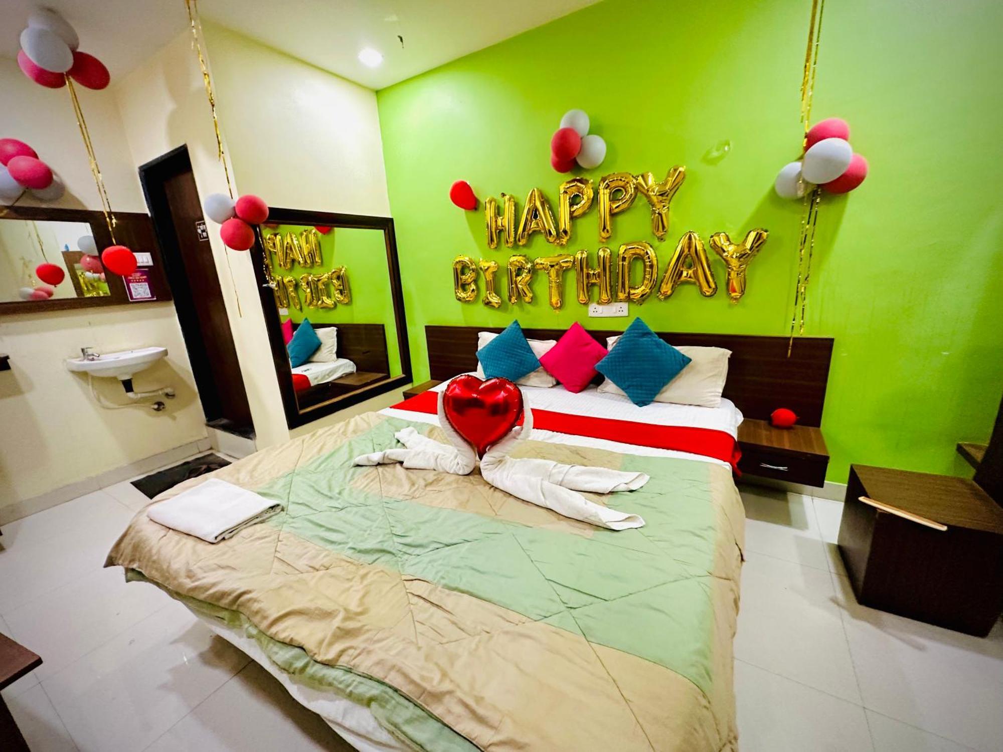 Hotel Sawai Executive Jadhavwadi Екстериор снимка